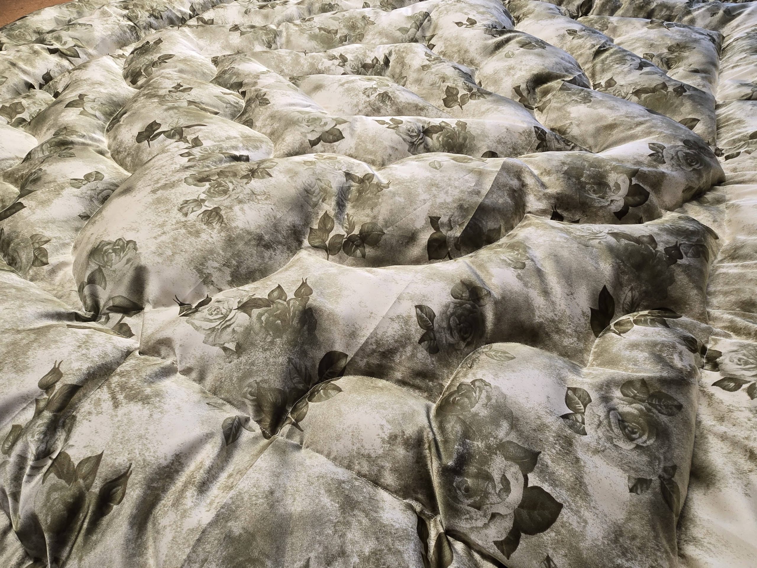 Queen size silk vintage green bouquet - Image 2