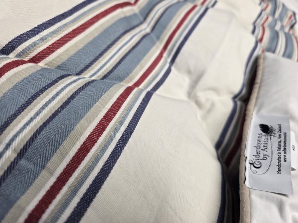 Stripe cot size eiderdown - Image 3