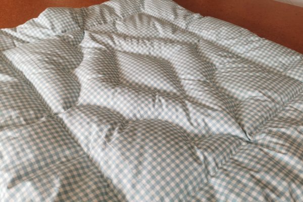 Cot, Sea green gingham